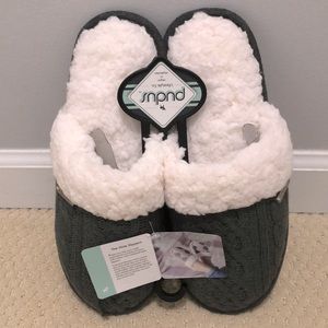 Pudus vegan slippers Size M (7-9). Grey